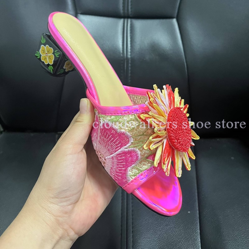 Yanardöner İşlemeli Üst Kısım  - Embroidery Design incelemesi ve fiyatı